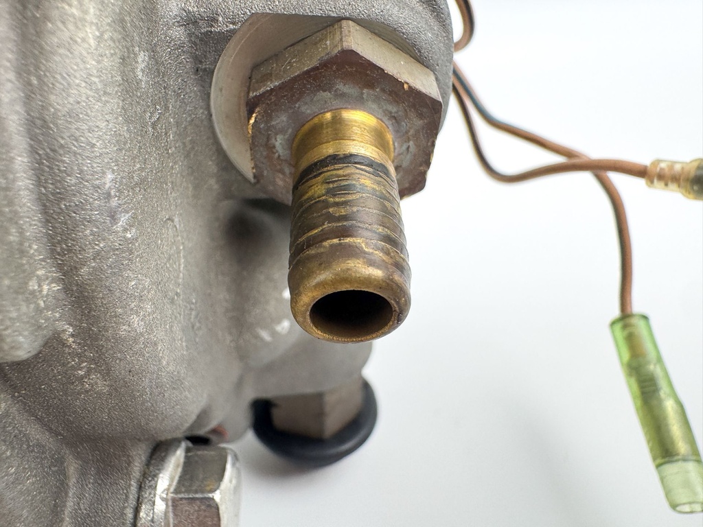 2001 Mercury 150 HP 2 Stroke Outboard Air Compressor Assembly 8M0060053 OEM