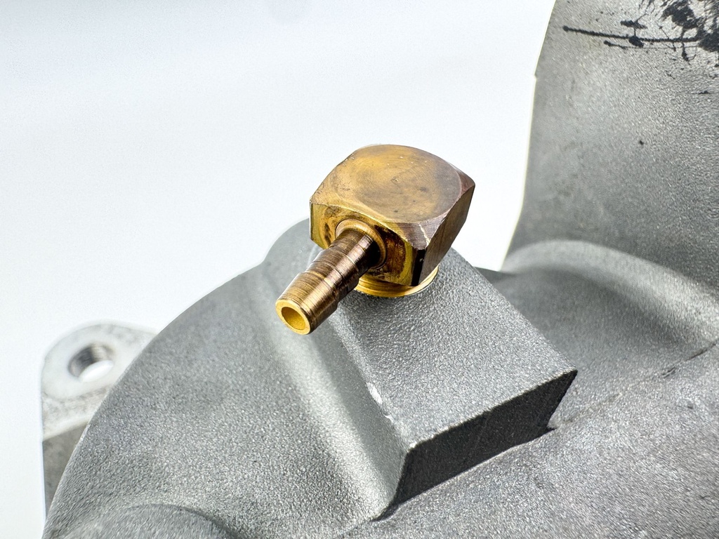 2001 Mercury 150 HP 2 Stroke Outboard Air Compressor Assembly 8M0060053 OEM