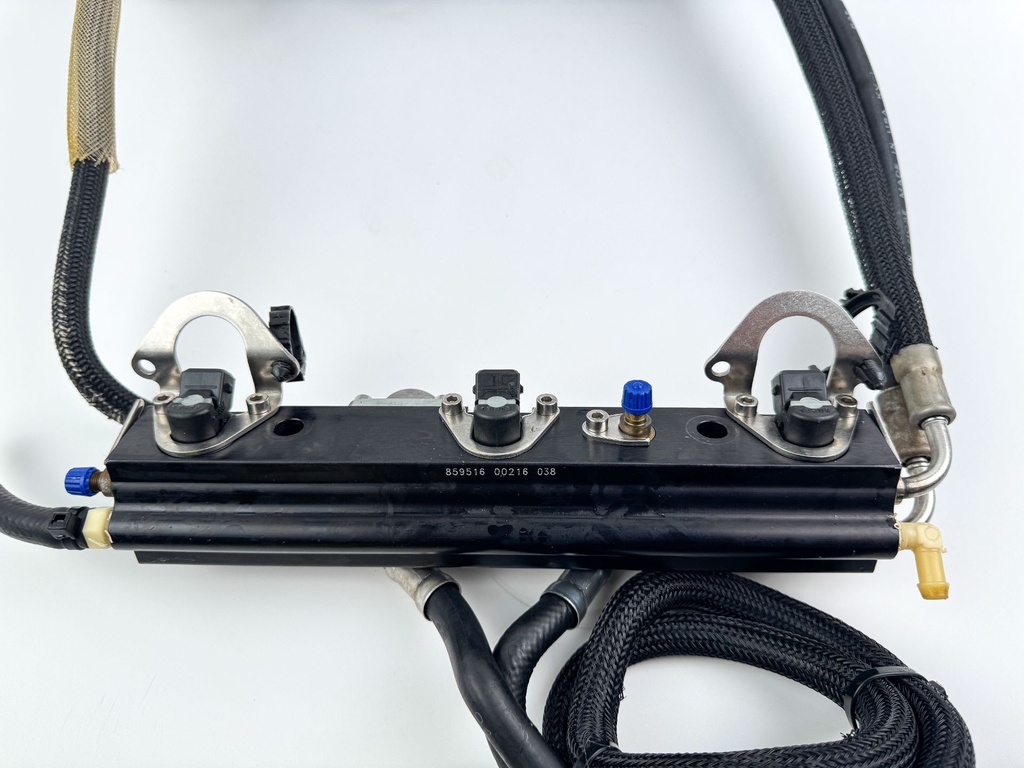 2001 Mercury 150 HP 2 Stroke Outboard Fuel Injector Set W/ Rail 858221T4 OEM