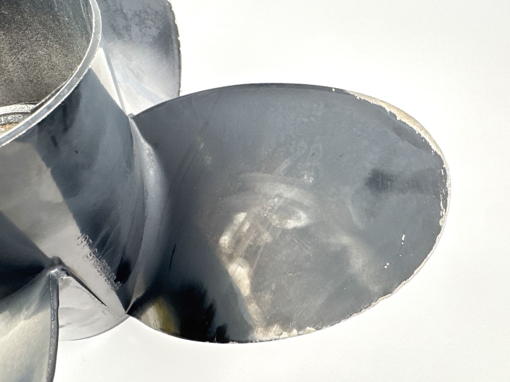 Mercury Quicksilver 4 Blase Aluminum Prop Propeller 15" X 16P Right Hand