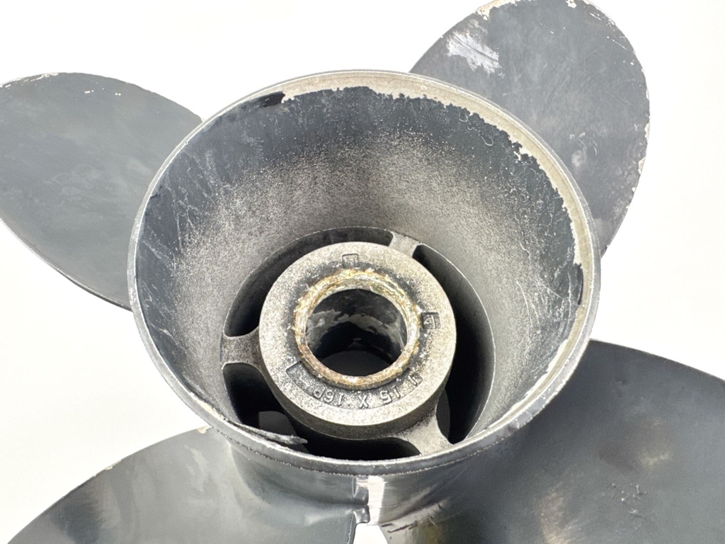 Mercury Quicksilver 4 Blase Aluminum Prop Propeller 15" X 16P Right Hand
