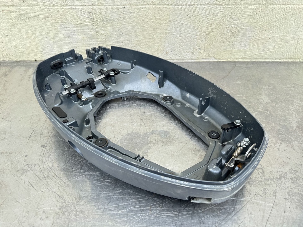 2001 Yamaha 40 HP 4 Stroke Outboard Bottom Cowling Pan 67C-42710-10-4D OEM