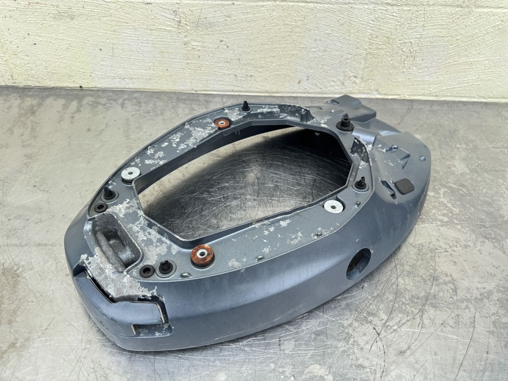 2001 Yamaha 40 HP 4 Stroke Outboard Bottom Cowling Pan 67C-42710-10-4D OEM