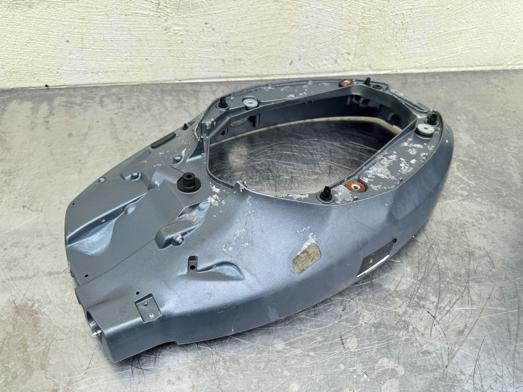 2001 Yamaha 40 HP 4 Stroke Outboard Bottom Cowling Pan 67C-42710-10-4D OEM