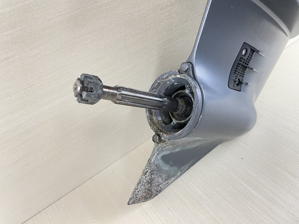 2010 Yamaha 25HP 4 Stroke Outboard L Lower Unit Gear Case RH 65W-45300-11-4D  