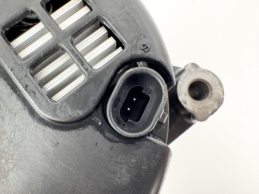 2014 Mercury 300 HP 4 Stroke Outboard Alternator 892940T01 OEM