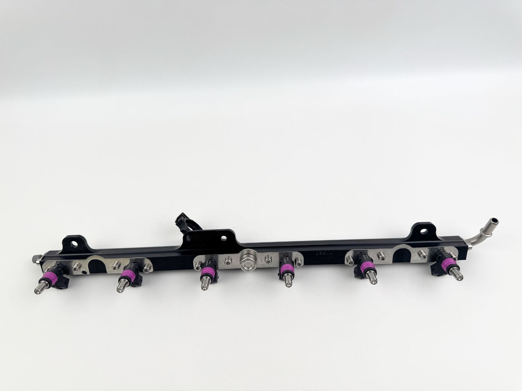 2014 Mercury 300 HP 4 Stroke Outboard Fuel Injector Set W/ Rail 8M0041571 OEM