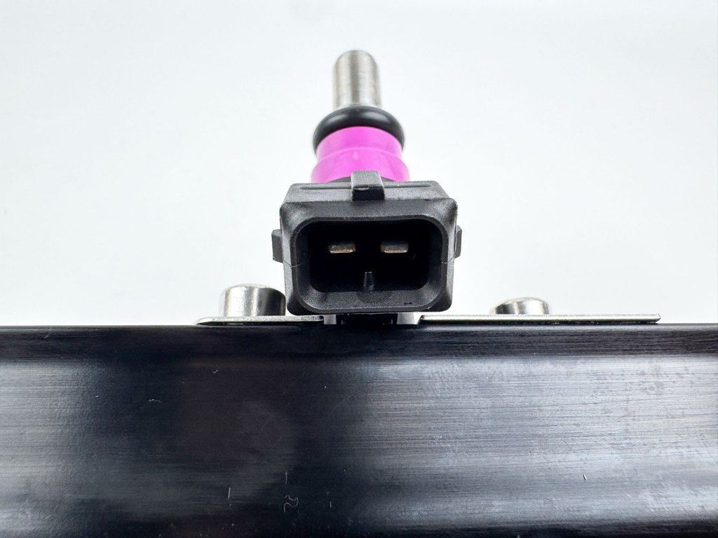 2014 Mercury 300 HP 4 Stroke Outboard Fuel Injector Set W/ Rail 8M0041571 OEM