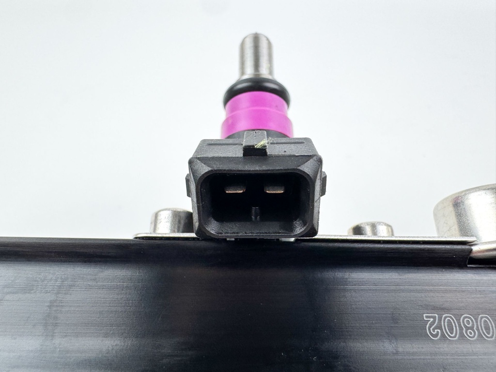 2014 Mercury 300 HP 4 Stroke Outboard Fuel Injector Set W/ Rail 8M0041571 OEM