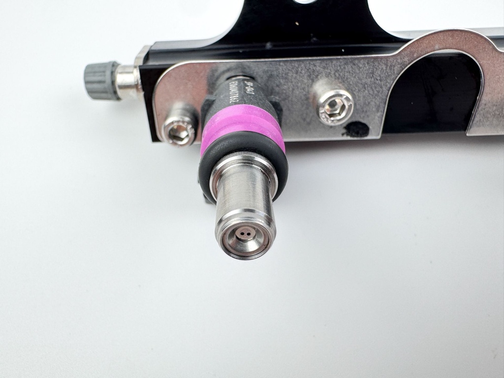 2014 Mercury 300 HP 4 Stroke Outboard Fuel Injector Set W/ Rail 8M0041571 OEM