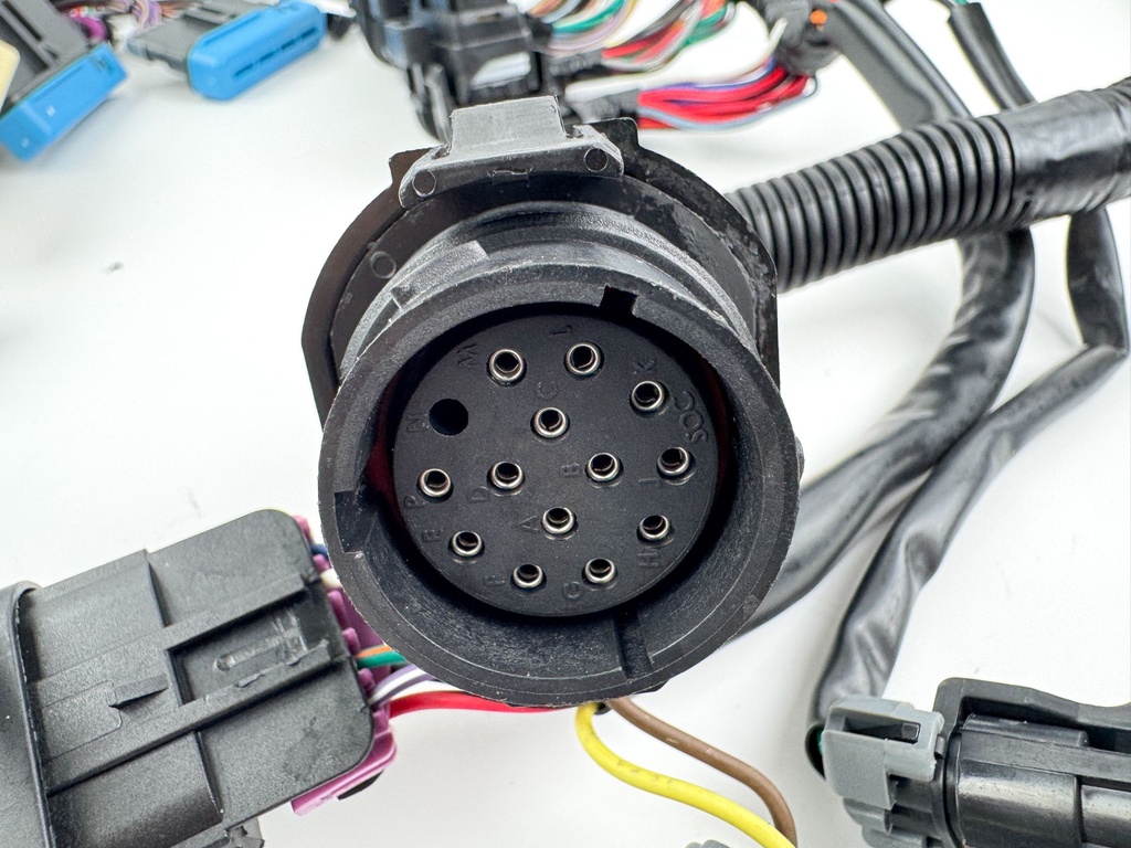 2014 Mercury 300 HP 4 Stroke Outboard Engine Wire Harness 880616T07 OEM