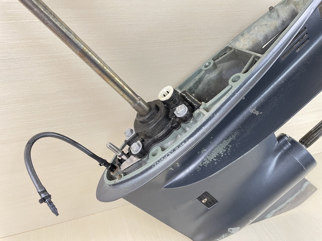 1995 - 2005 Yamaha 40HP 50HP 2 Stroke Long Lower Unit Gear Case Assembly 