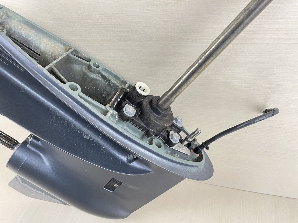 1995 - 2005 Yamaha 40HP 50HP 2 Stroke Long Lower Unit Gear Case Assembly 