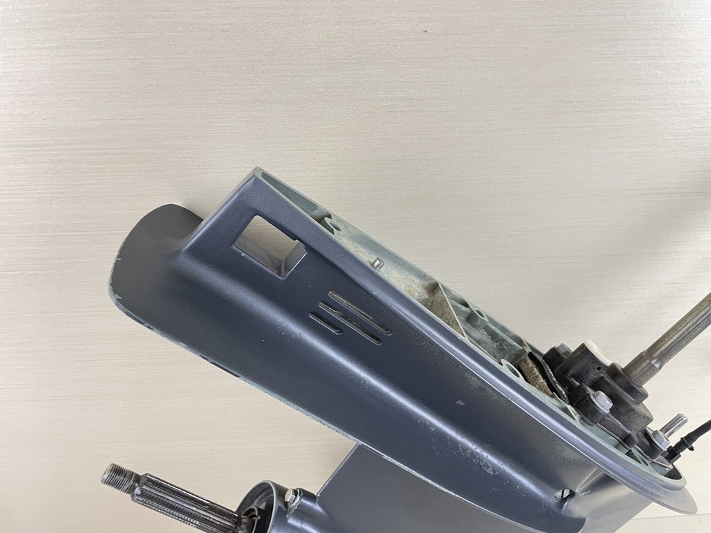 1995 - 2005 Yamaha 40HP 50HP 2 Stroke Long Lower Unit Gear Case Assembly 