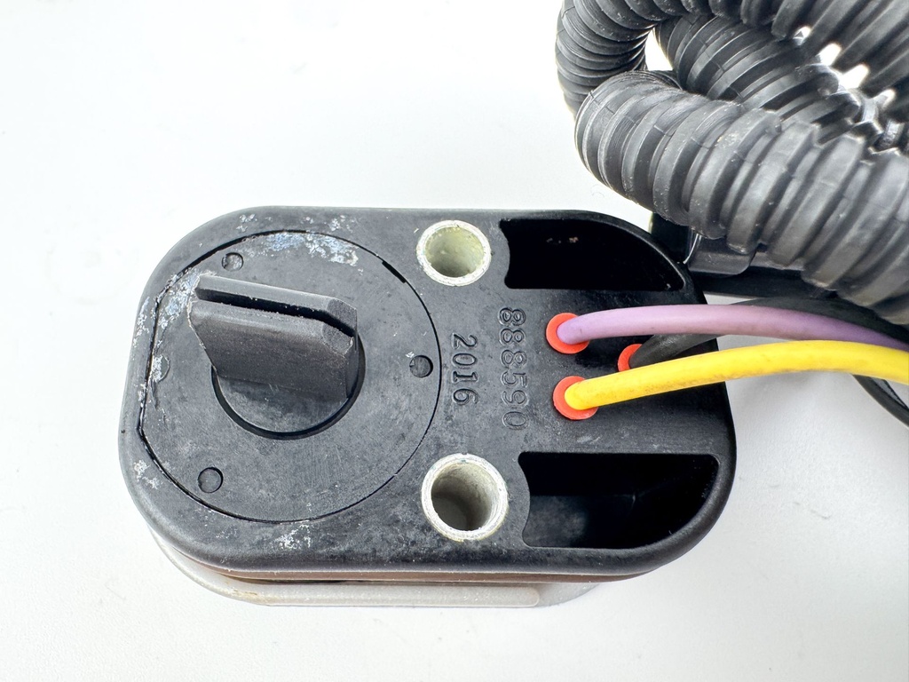 2012 Mercury 300 HP 4 Stroke Outboard Trim Sender Unit Sensor 888590002 OEM