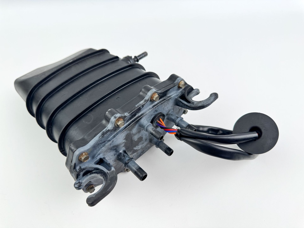 2012 Mercury 300 HP 4 Stroke Outboard FSM Fuel Supply Module 880596T10 OEM