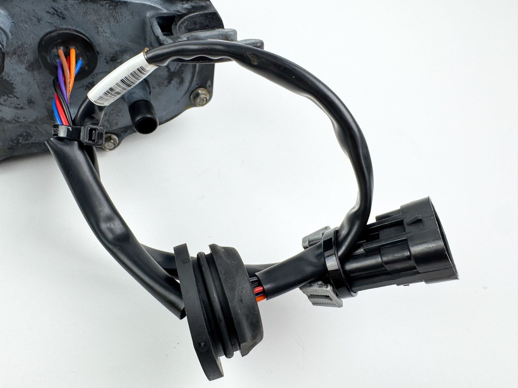 2012 Mercury 300 HP 4 Stroke Outboard FSM Fuel Supply Module 880596T10 OEM