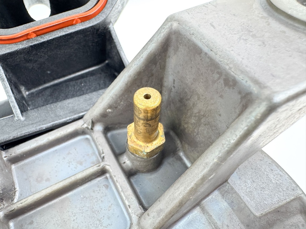 2012 Mercury 300 HP 4 Stroke Outboard Intercooler IAFM 8M0092408 OEM