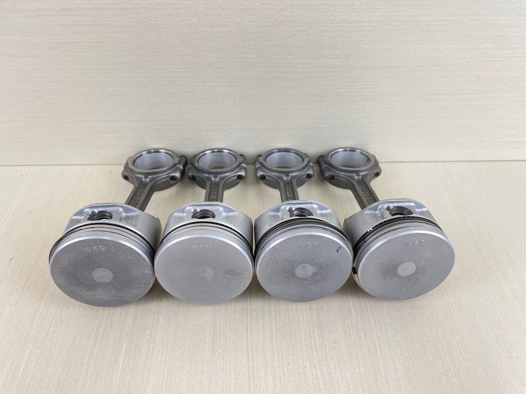 2006 Yamaha 50HP 4 Stroke Outboard Piston & Connecting Rod Assembly Set 69W-11631-00-97