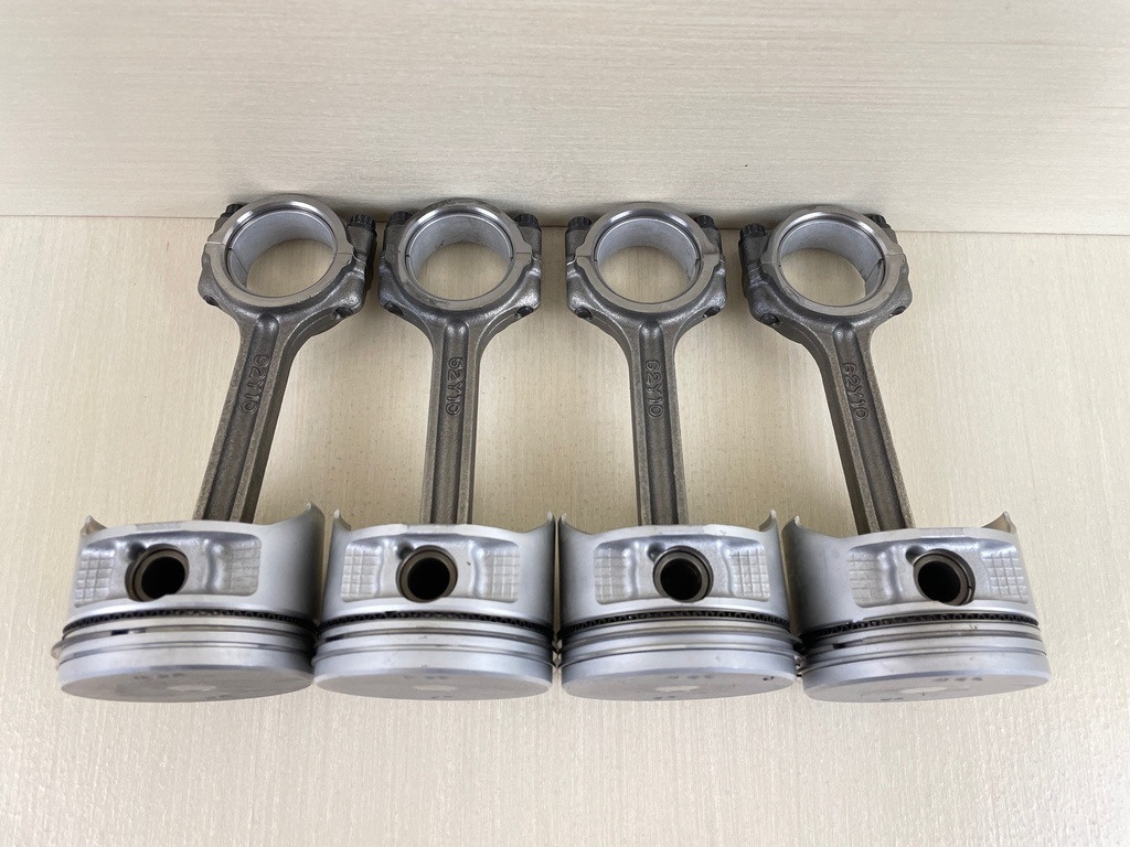 2006 Yamaha 50HP 4 Stroke Outboard Piston & Connecting Rod Assembly Set 69W-11631-00-97