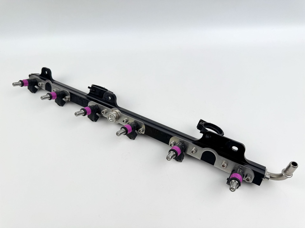 2015 Mercury 300 HP 4 Stroke Outboard Fuel Injector Set W/ Rail 8M0041080 OEM