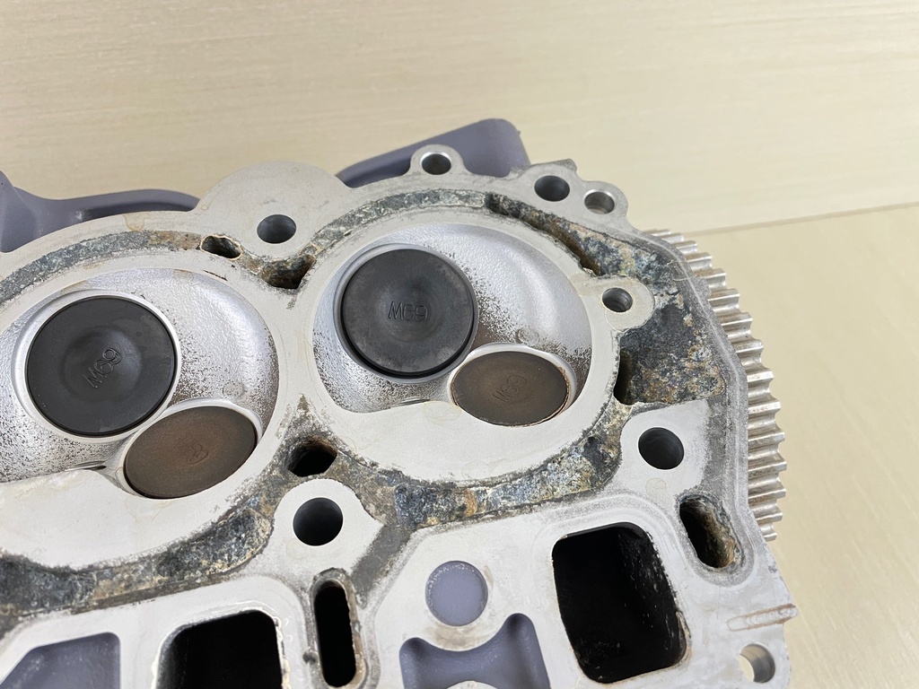 2006 Yamaha 50HP 4 Stroke Outboard Cylinder Head Assembly Complete 6C5-W009A-11-1S