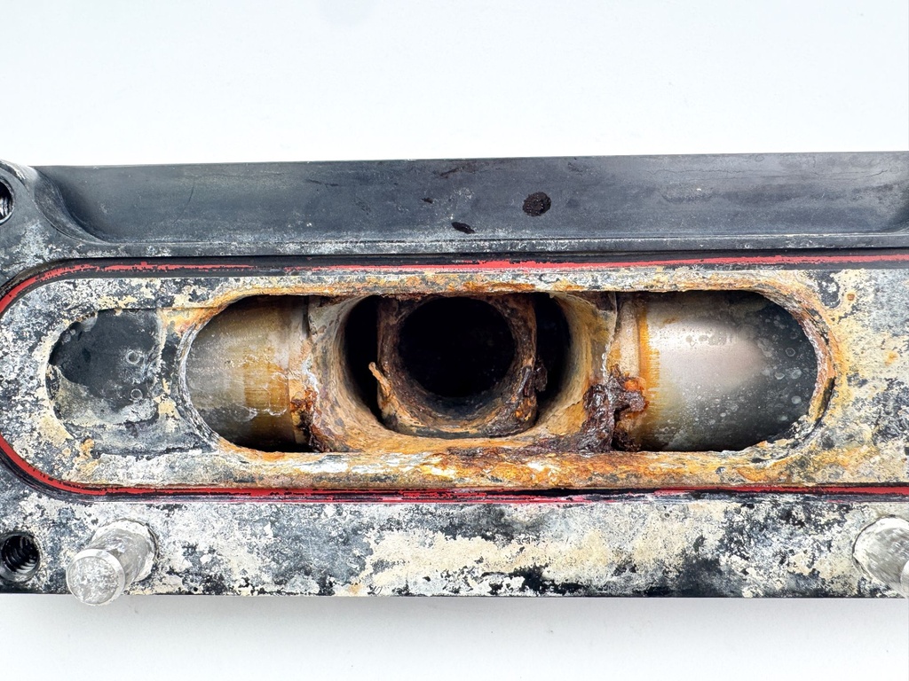 2015 Mercury 300 HP 4 Stroke Outboard Hydraulic Steering Cylinder 896500A01 OEM