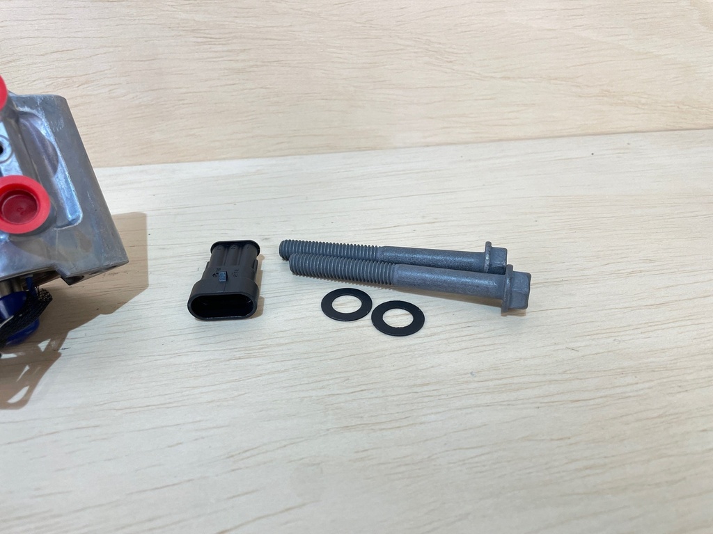 Evinrude Etec Port Side Injector 115HP - 300HP 5007585 - Brand New