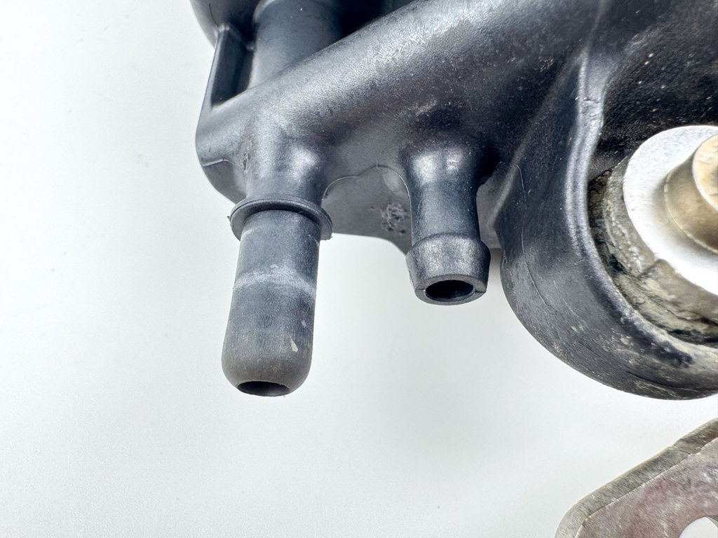 2015 Mercury 300 HP 4 Stroke Outboard FSM Fuel Supply Module 8M0102455