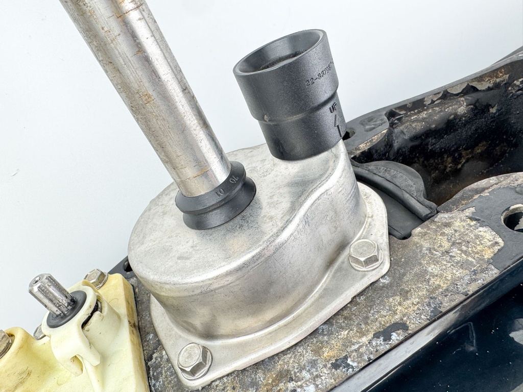 Mercury Verado 200 225 250 275 HP L6 25" XL Lower Unit Gear Case Counter LH