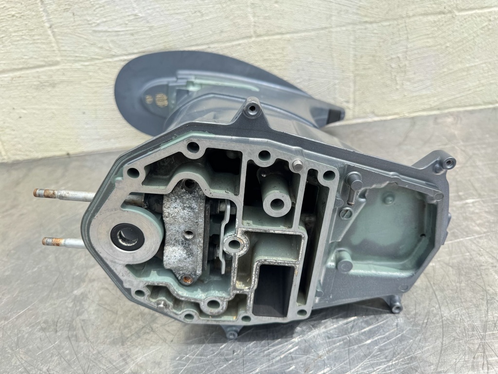 2001 Yamaha 40 HP 4 Stroke Outboard Upper Casing Midsection 62Y-15311-01-5B OEM