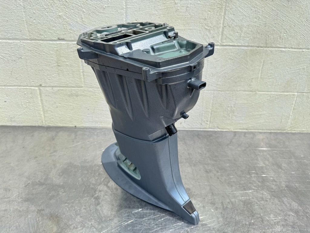 2001 Yamaha 40 HP 4 Stroke Outboard Upper Casing Midsection 62Y-15311-01-5B OEM