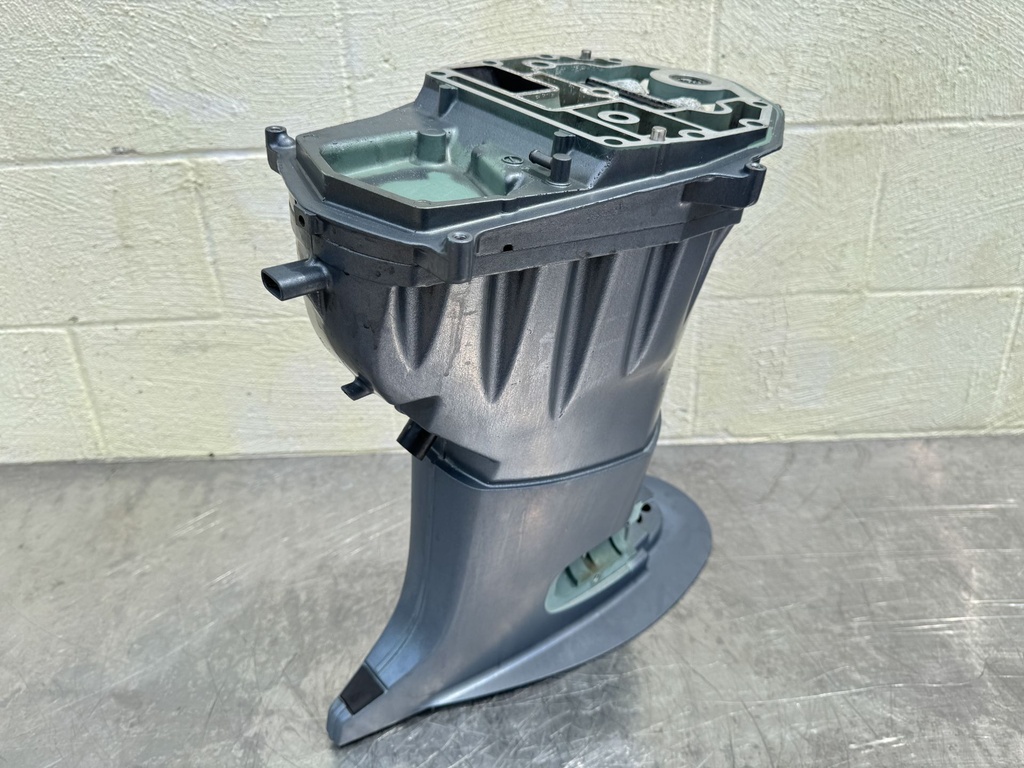 2001 Yamaha 40 HP 4 Stroke Outboard Upper Casing Midsection 62Y-15311-01-5B OEM