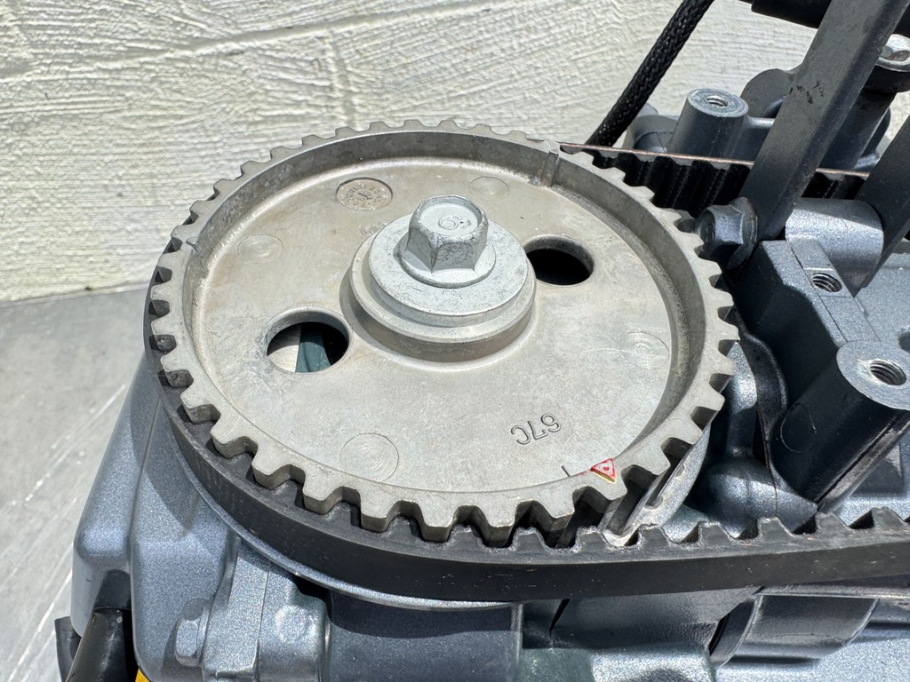 2001 Yamaha 40 HP 4 Stroke Outboard Powerhead 67C-W009B-00-4D - Test Ran