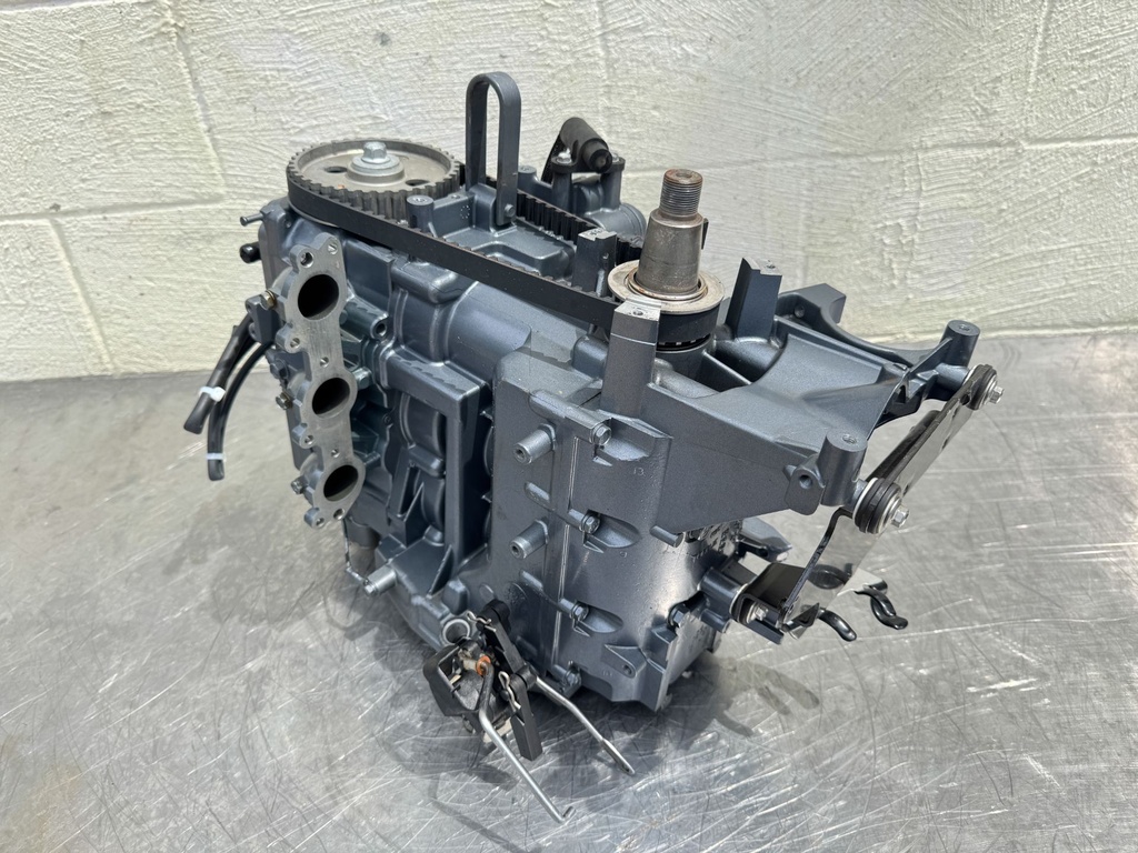 2001 Yamaha 40 HP 4 Stroke Outboard Powerhead 67C-W009B-00-4D - Test Ran