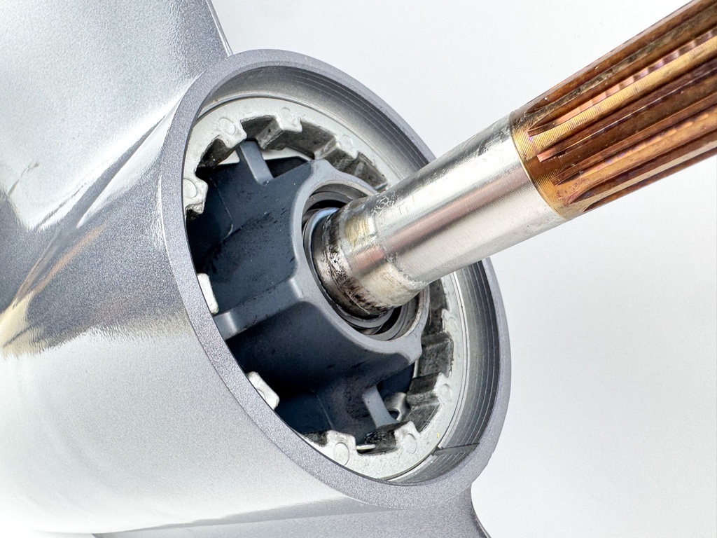 Yamaha 175 200HP I4 25" XL Lower Unit Gear Case Brand New