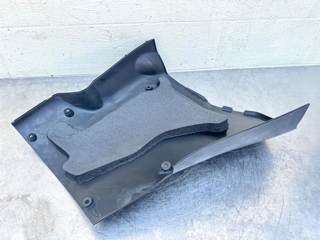 2012 Mercury 300HP 4 Stroke Verado Outboard Lower Apron Cover Set XL