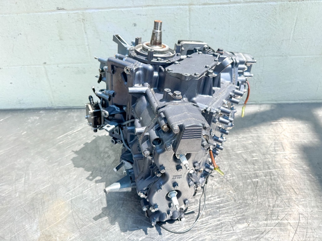 1988 Yamaha 130 HP 2 Stroke Outboard Powerhead 6L1-W0090-02-EK OEM