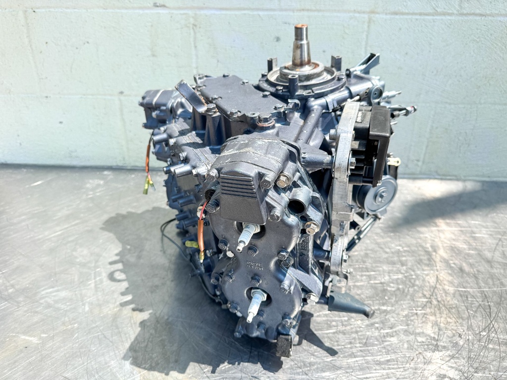 1988 Yamaha 130 HP 2 Stroke Outboard Powerhead 6L1-W0090-02-EK OEM