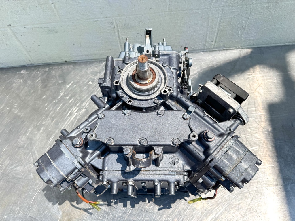 1988 Yamaha 130 HP 2 Stroke Outboard Powerhead 6L1-W0090-02-EK OEM