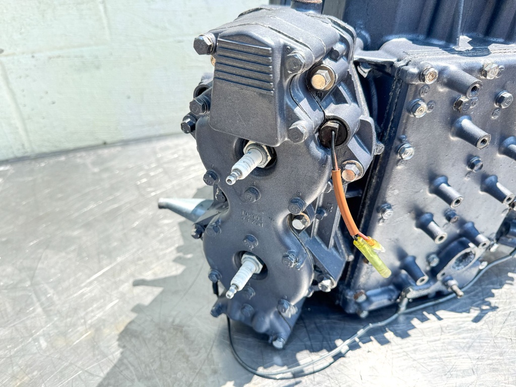 1988 Yamaha 130 HP 2 Stroke Outboard Powerhead 6L1-W0090-02-EK OEM