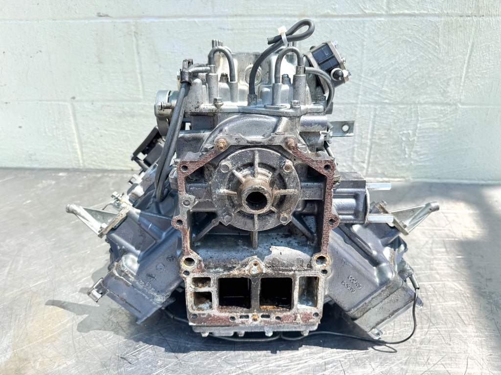 1988 Yamaha 130 HP 2 Stroke Outboard Powerhead 6L1-W0090-02-EK OEM