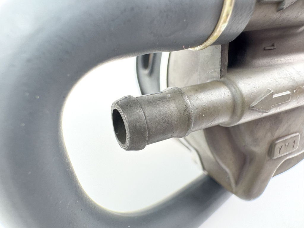 2007 Honda 135 HP 4 Stroke Outboard Water Separator & Fuel Filter 16800-ZY6-003 OEM