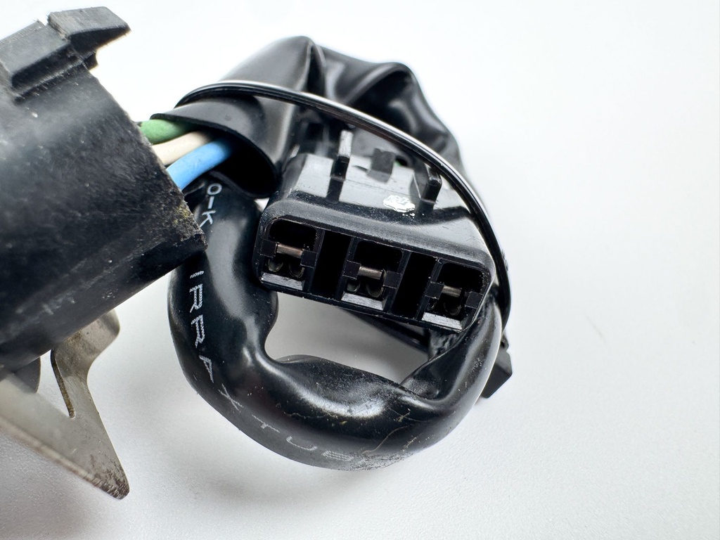 2007 Honda 135 HP 4 Stroke Outboard Trim Switch 35640-ZY6-003 OEM