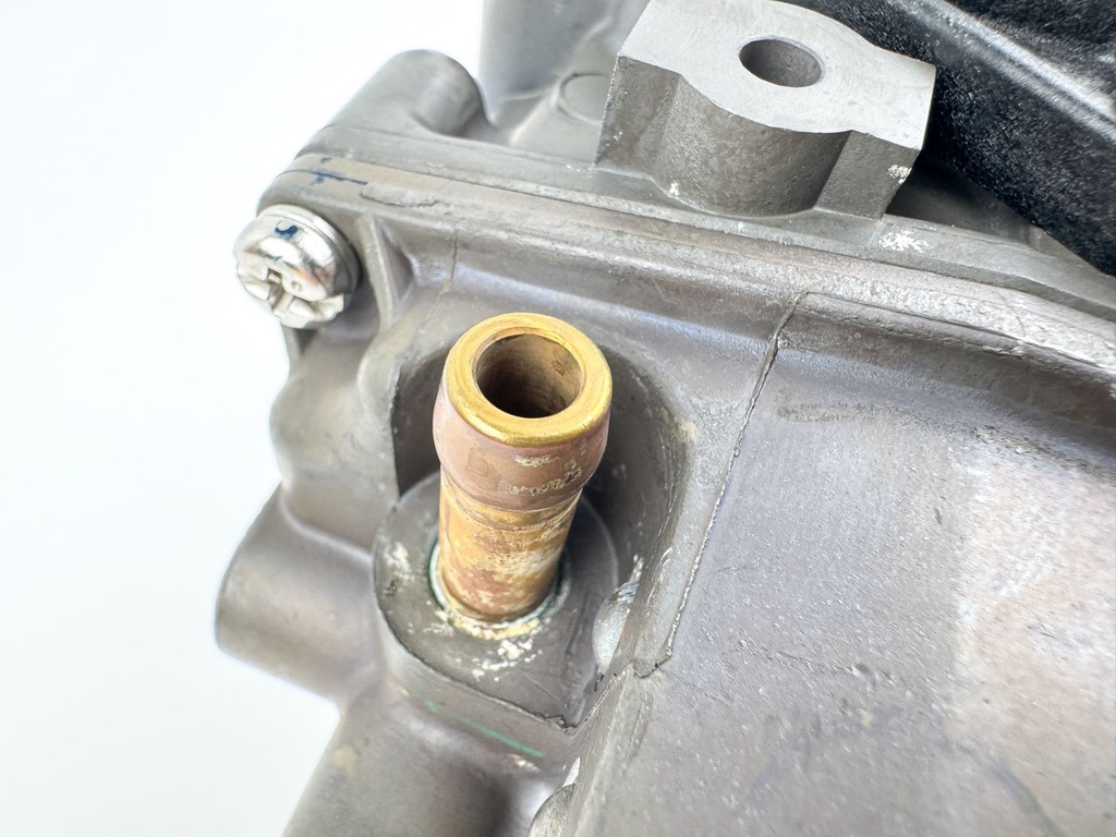 2007 Honda 135 HP 4 Stroke Outboard Vapor Separator Tank VST 16730-ZY6-063 OEM