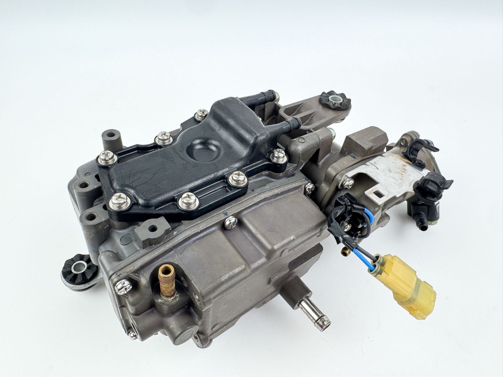 2007 Honda 135 HP 4 Stroke Outboard Vapor Separator Tank VST 16730-ZY6-063 OEM