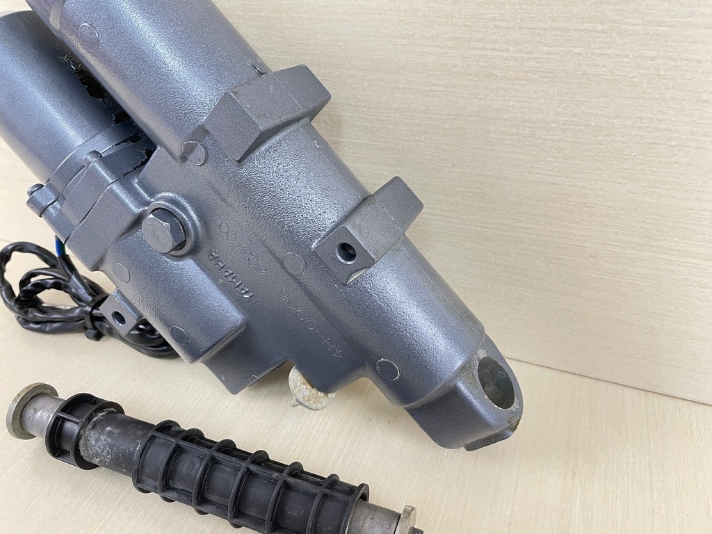 2006 Yamaha 50HP 4 Stroke Outboard Power Trim & Tilt Unit Assembly 6C5-43800-01-8D