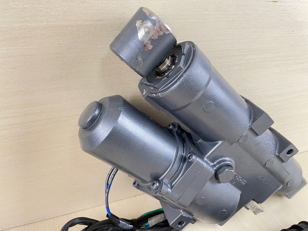 2006 Yamaha 50HP 4 Stroke Outboard Power Trim & Tilt Unit Assembly 6C5-43800-01-8D