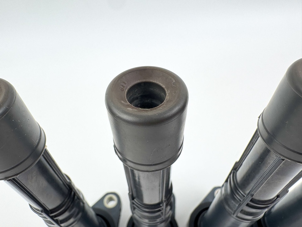 2007 Honda 135 HP 4 Stroke Outboard Ignition Coil Set 30520-RRA-007 OEM