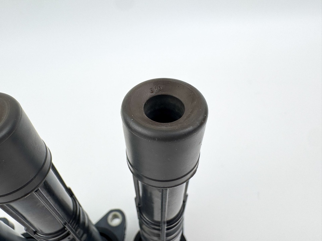 2007 Honda 135 HP 4 Stroke Outboard Ignition Coil Set 30520-RRA-007 OEM